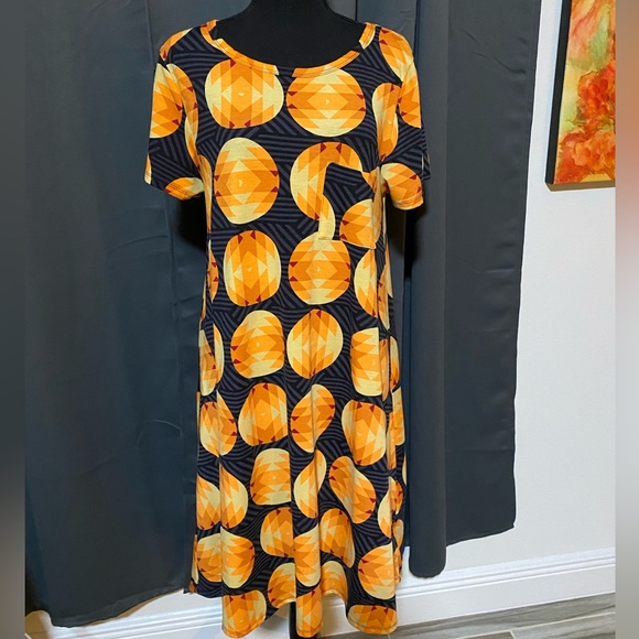 Lularoe dress size medium pretty colors - Picture 1 of 7